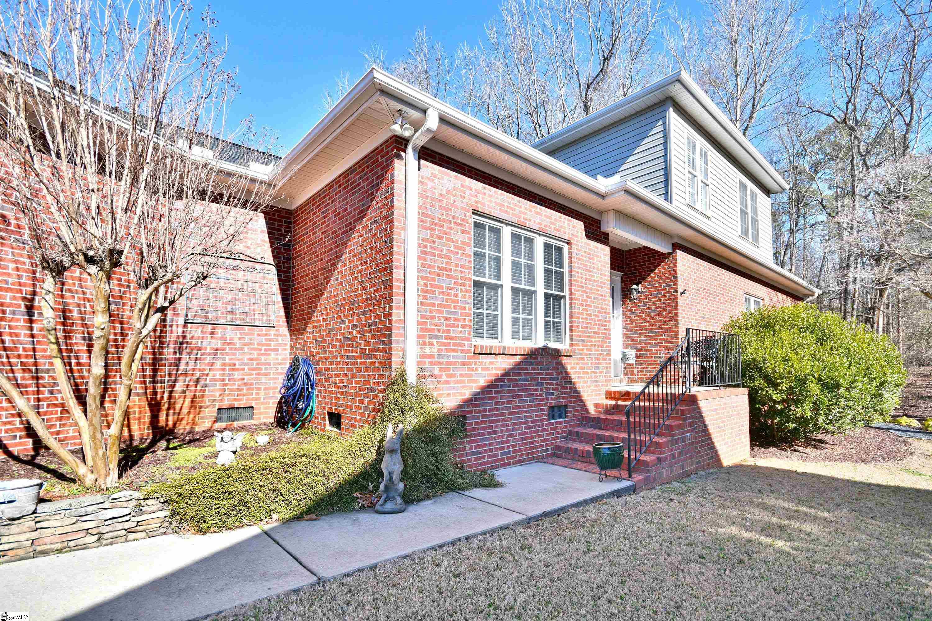 121 Commons Drive Easley, SC 29642 - Photo 2 of 50