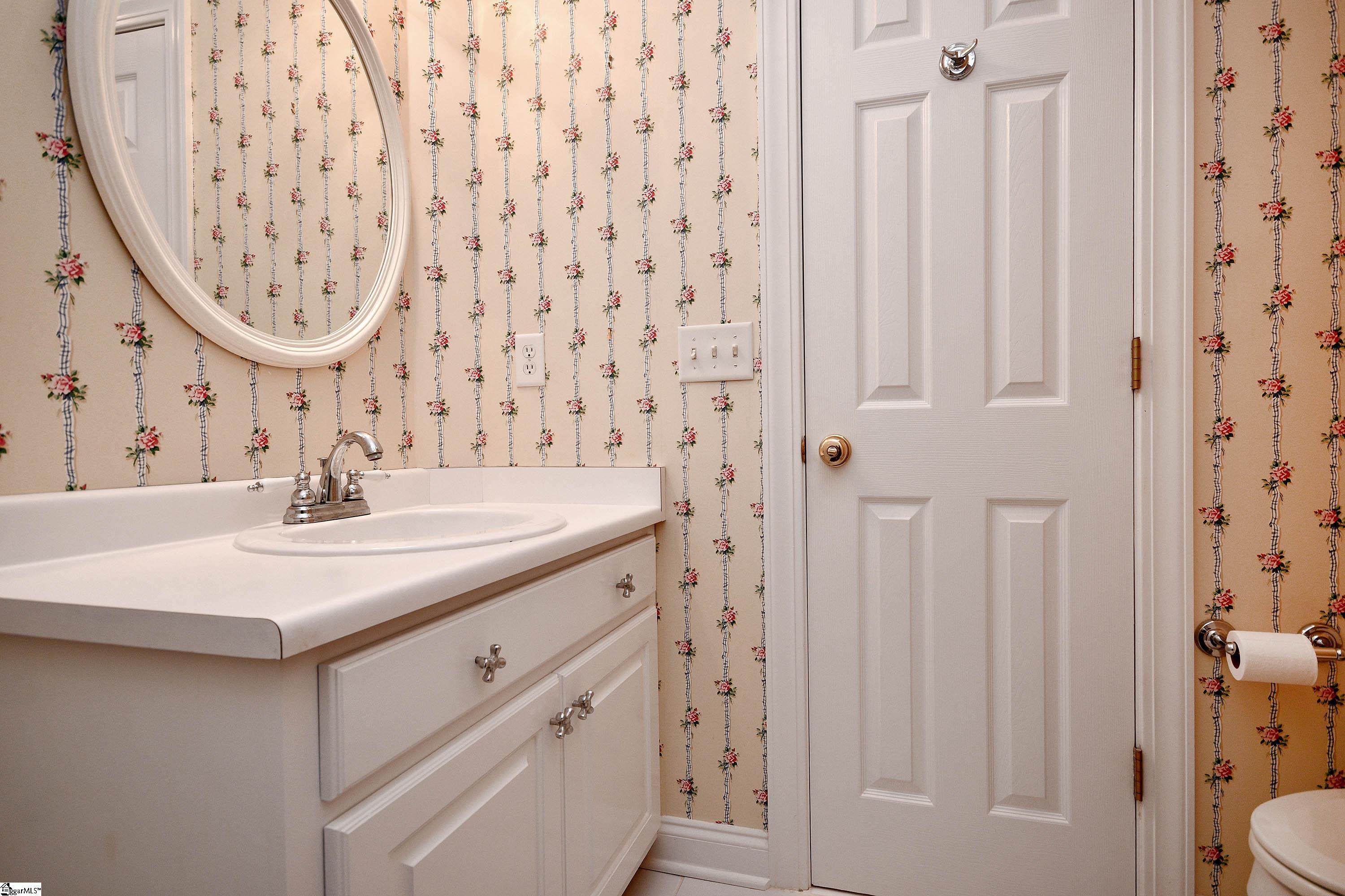 121 Commons Drive Easley, SC 29642 - Photo 36 of 50