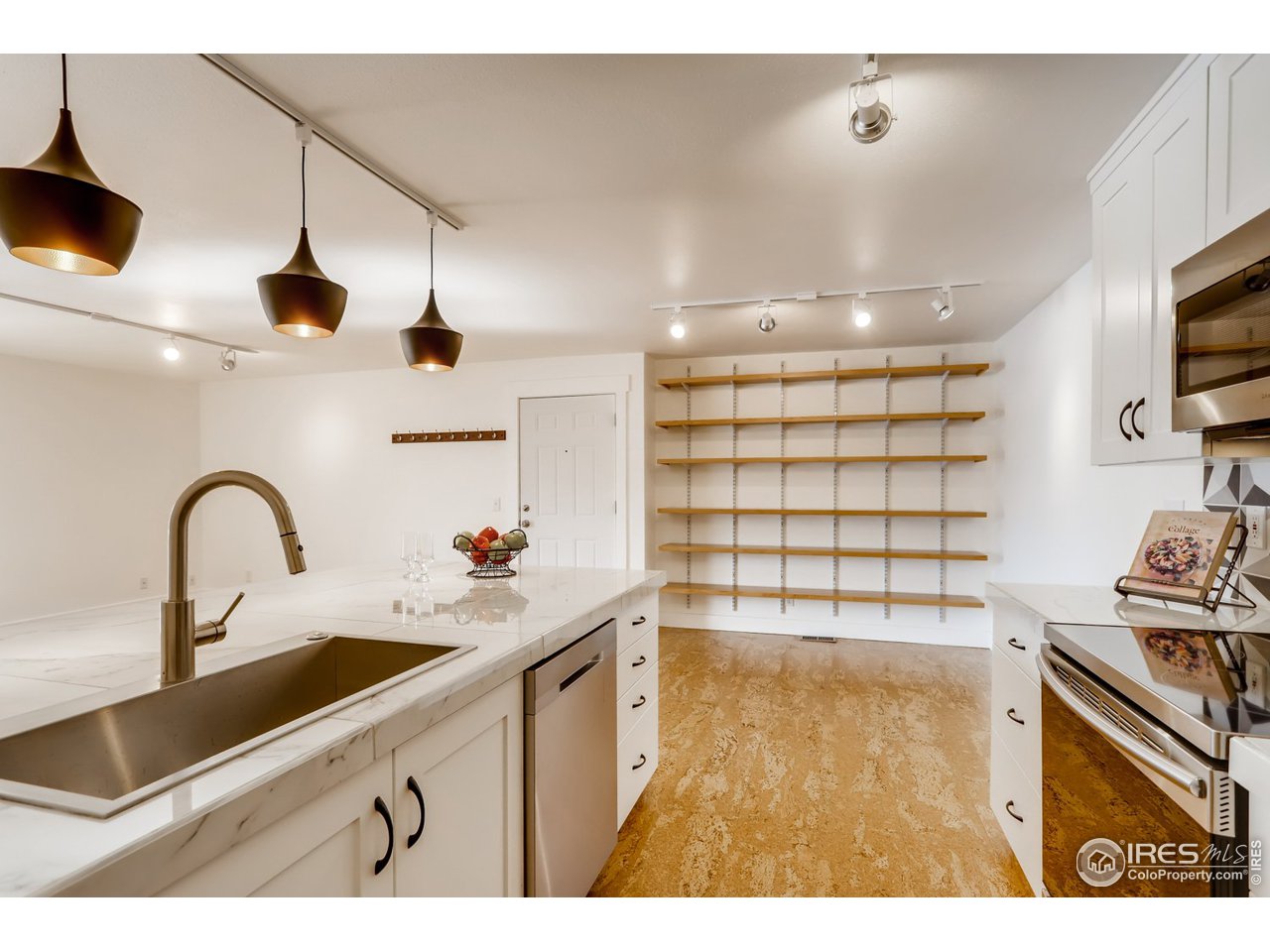 6505 Kalua Road, Unit 301B Boulder, CO 80301 - Photo 8 of 40 LED energy efficient lighting