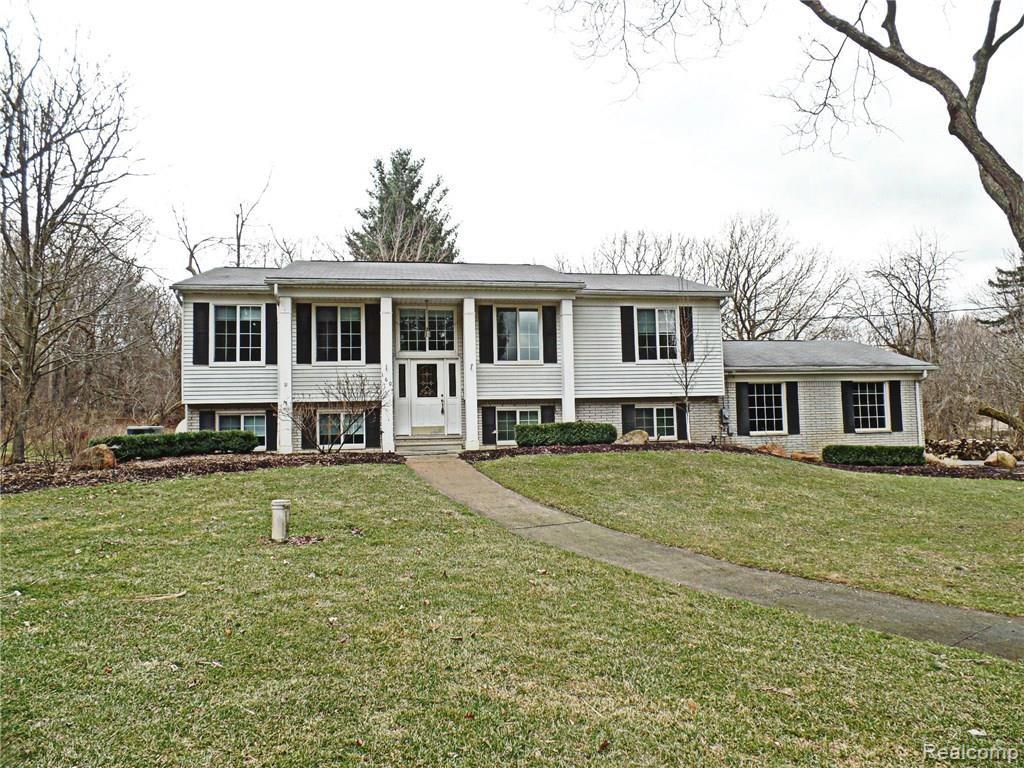 160 North Baldwin Road Oxford, MI 48371 - Photo 1 of 40 SAM_7695.JPG