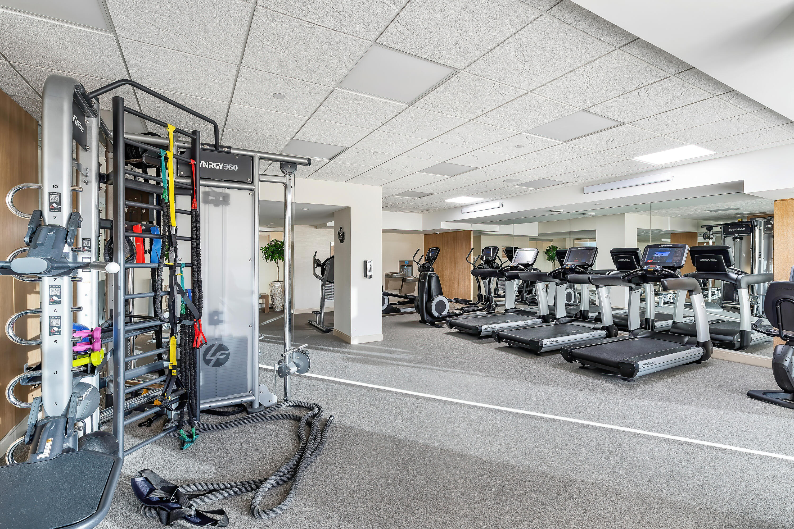 250 South Ocean Boulevard, Unit 7E Boca Raton, FL 33432 - Photo 37 of 45 a view of a room with gym equipment