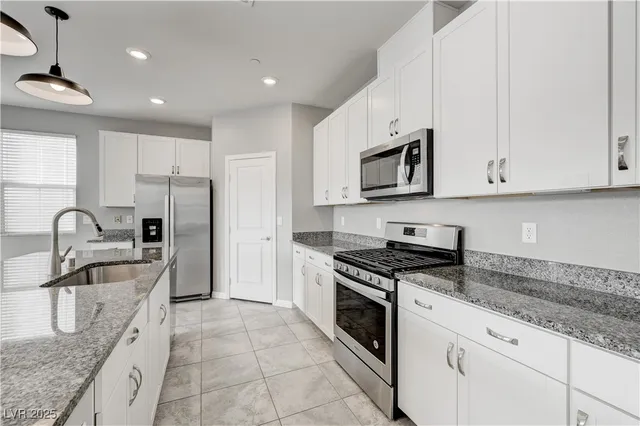 $2,600 | 2944 Aragon Ter Way, Henderson, NV 89044