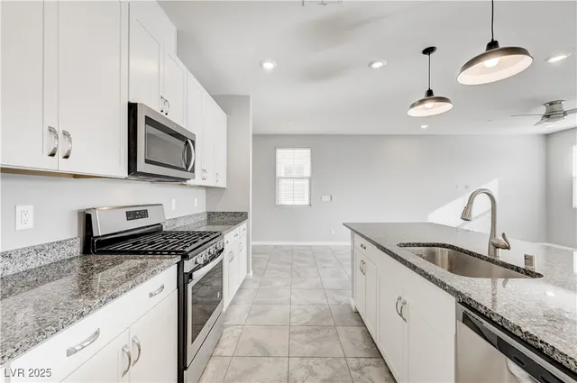 $2,600 | 2944 Aragon Ter Way, Henderson, NV 89044