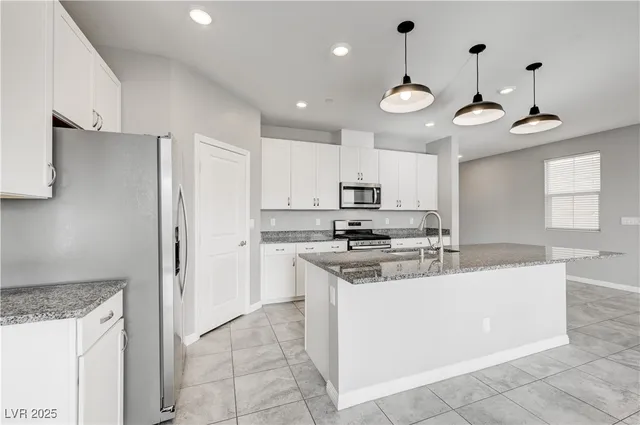 $2,600 | 2944 Aragon Ter Way, Henderson, NV 89044