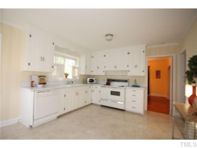 705 Brighton Road Durham, NC 27707 - Photo 18 of 24 My apologies for this photograph being blurry. I will re-take it asap.