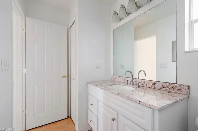 $525,000 | 4934-4932 Viceroy Court, Unit 12, Cape Coral, FL 33904