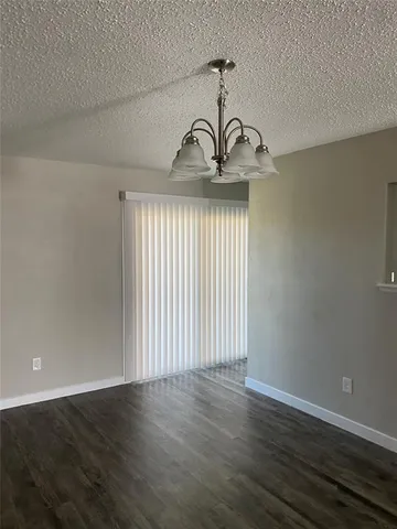 $2,050 | 802 Las Palmas Drive, Grand Prairie, TX 75052