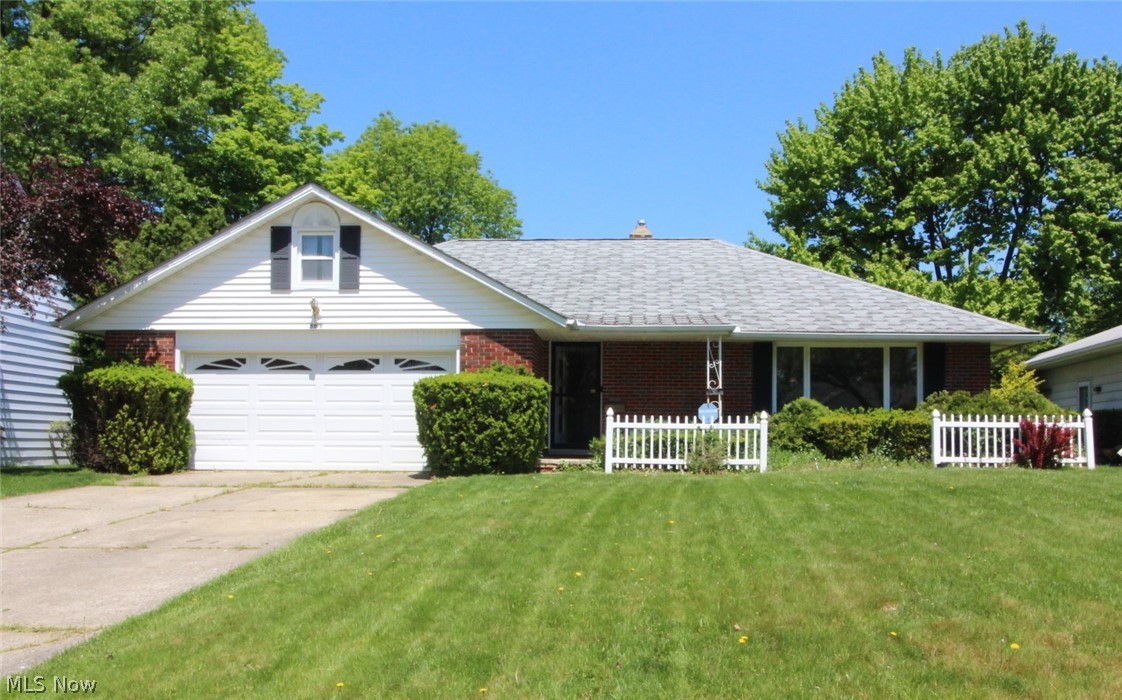 5019 Farnhurst Road Cleveland, OH 44124 - Photo 1 of 21