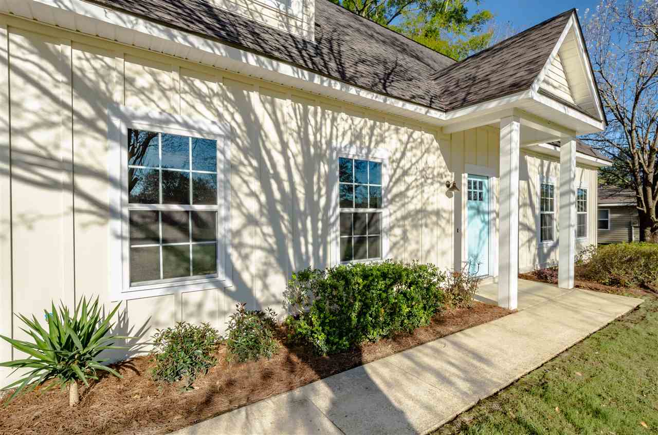 111 Robbins Boulevard Daphne, AL 36526 - Photo 5 of 34