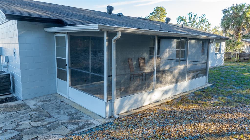 4612 Chateau Road Orlando, FL 32808 - Photo 8 of 25