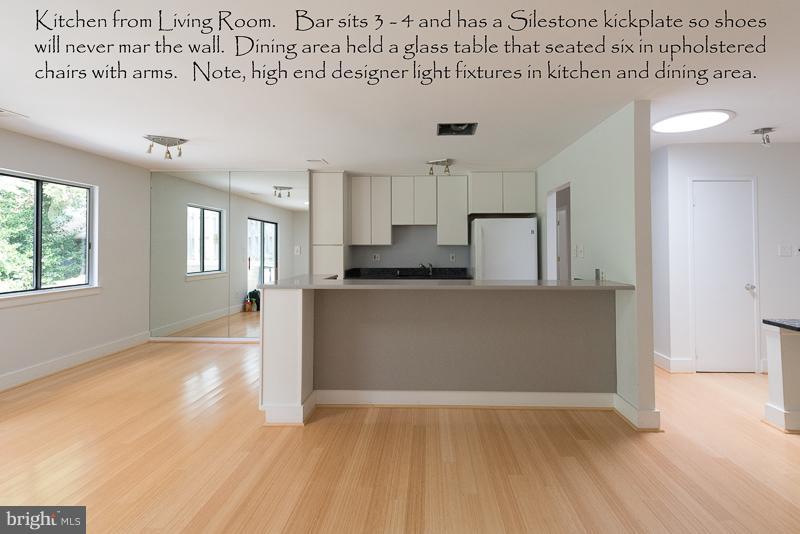 11302 Gatesborough Lane Reston, VA 20191 - Photo 6 of 30 Dining Room