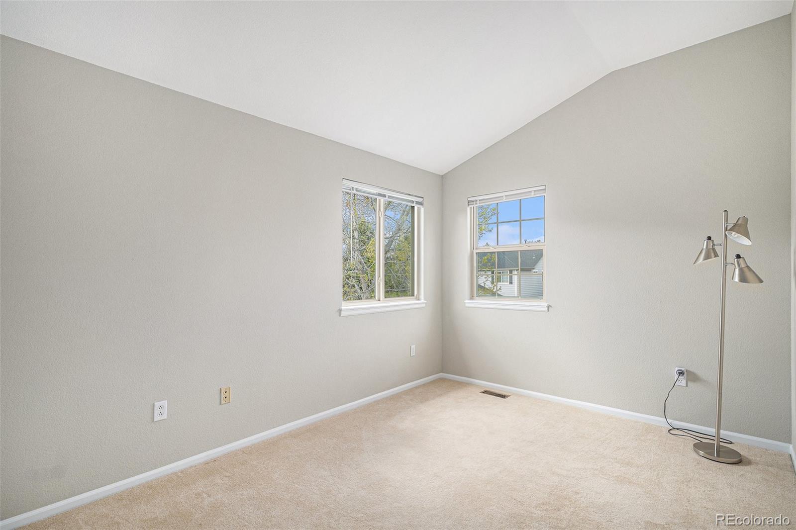 9921 South Spring Hill Place Highlands Ranch, CO 80129 - Photo 28 of 44