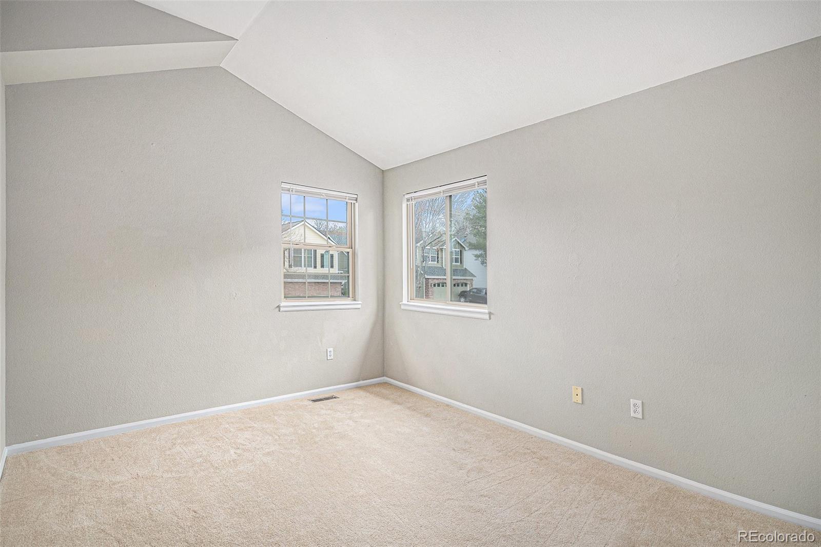 9921 South Spring Hill Place Highlands Ranch, CO 80129 - Photo 29 of 44