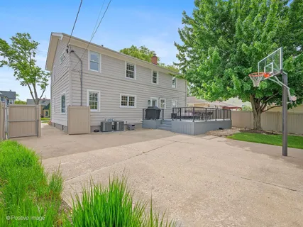 $974,900 | 828 Cambridge Avenue, Elmhurst, IL 60126