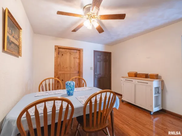 $289,900 | 133 East Miller Road, Edelstein, IL 61526