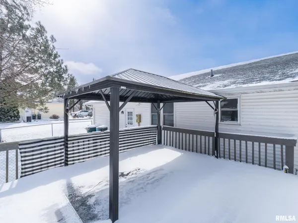 $289,900 | 133 East Miller Road, Edelstein, IL 61526