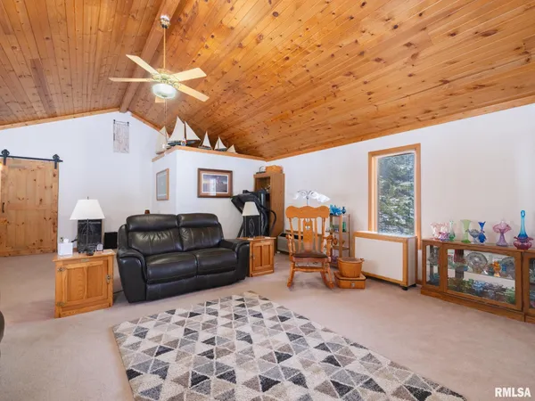 $289,900 | 133 East Miller Road, Edelstein, IL 61526