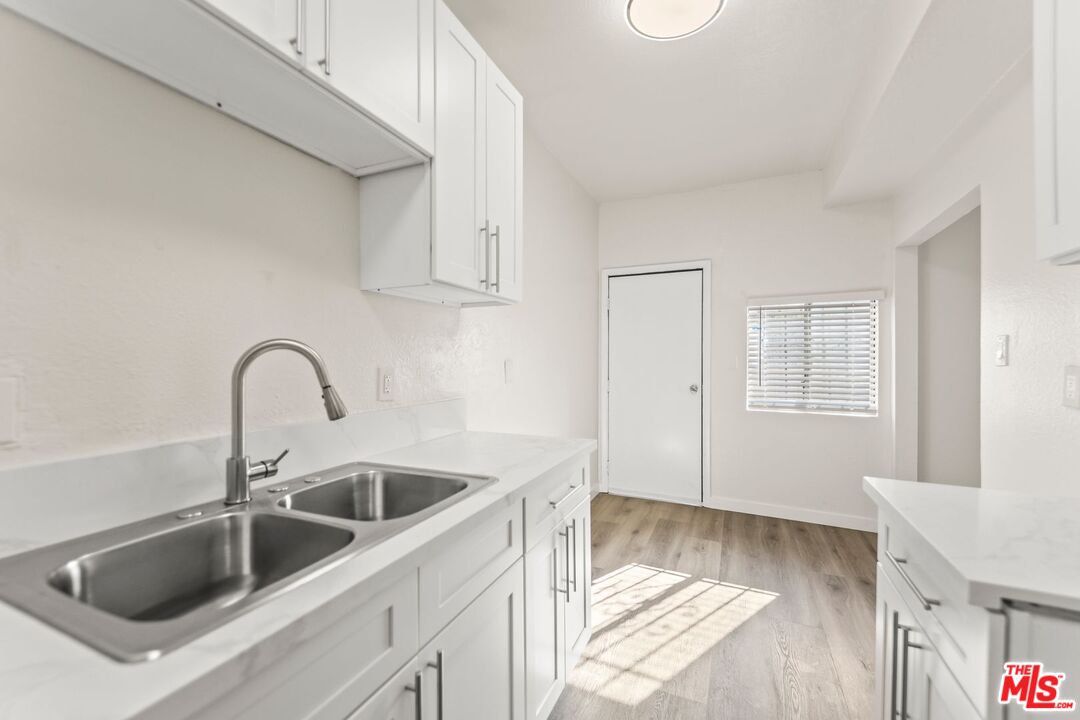 110 East Cedar Street Compton, CA 90220 - Photo 12 of 19