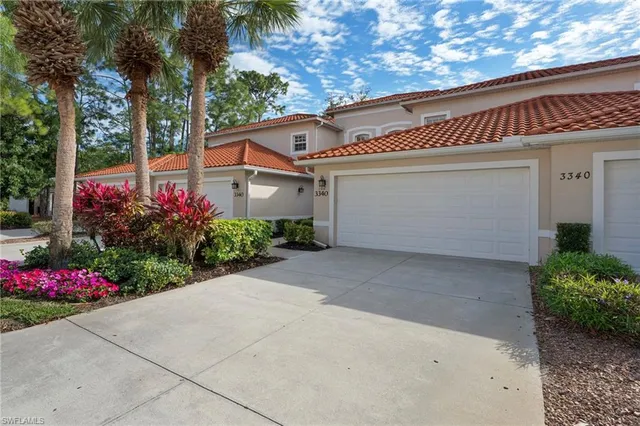$439,900 | 3340 Grand Cypress Drive, Unit 102, Naples, FL 34119