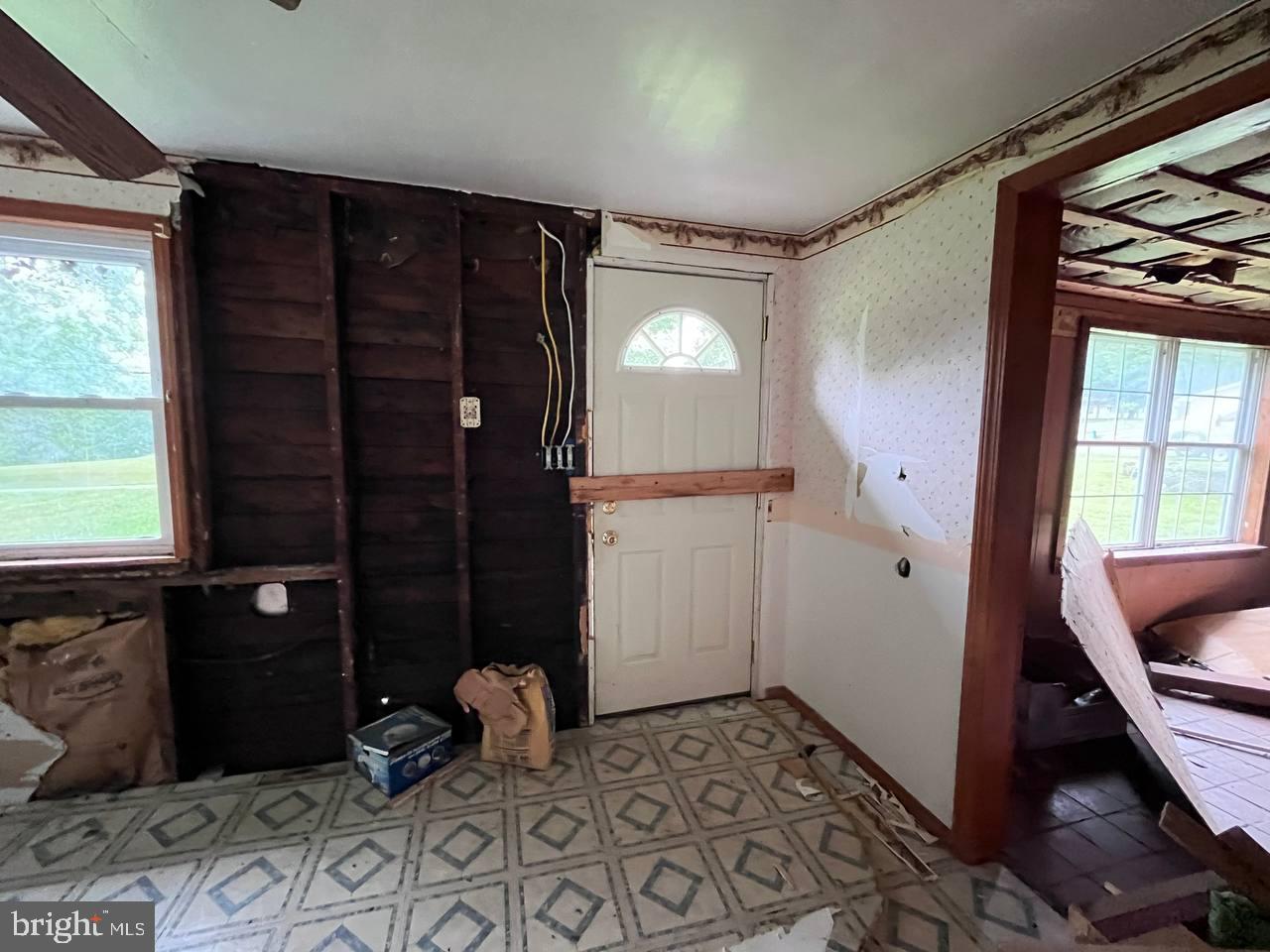 132 Thomas Road New Castle, PA 16101 - Photo 29 of 51