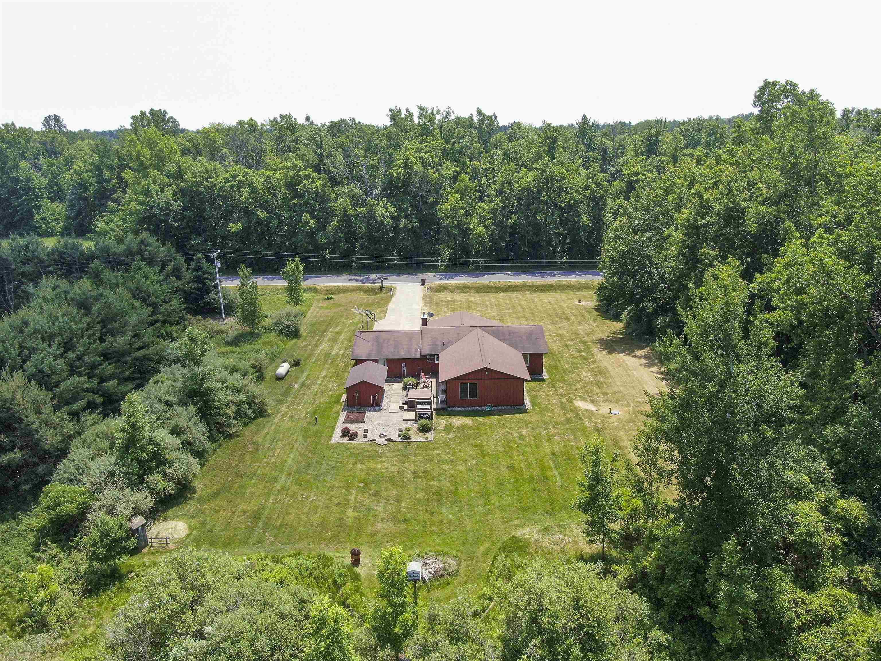 10385 East Coleman Road Coleman, MI 48618 - Photo 34 of 39 Gallery Image 34
