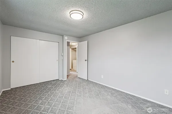 $300,000 | 115 McKean Court, Unit D, Enumclaw, WA 98022