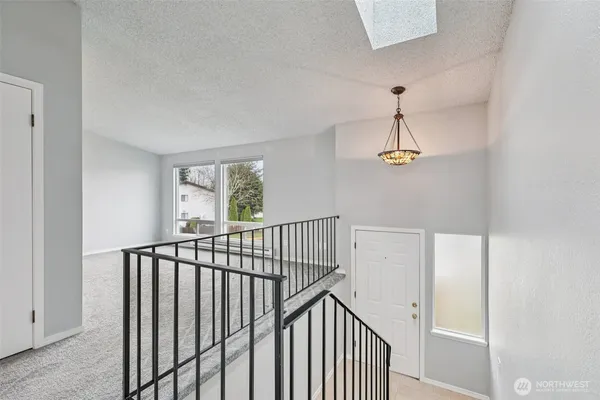 $300,000 | 115 McKean Court, Unit D, Enumclaw, WA 98022