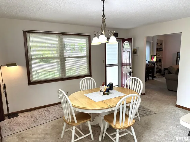 $132,500 | 13 Melrose Lane, Lewistown, IL 61542