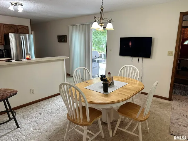 $132,500 | 13 Melrose Lane, Lewistown, IL 61542