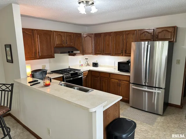 $132,500 | 13 Melrose Lane, Lewistown, IL 61542