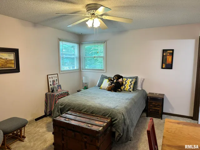 $132,500 | 13 Melrose Lane, Lewistown, IL 61542