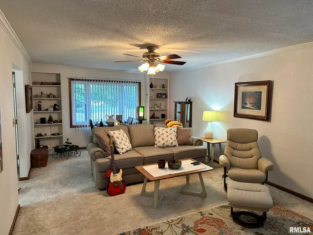 $132,500 | 13 Melrose Lane, Lewistown, IL 61542