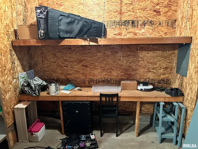 $132,500 | 13 Melrose Lane, Lewistown, IL 61542