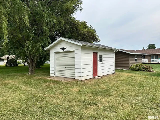 $132,500 | 13 Melrose Lane, Lewistown, IL 61542