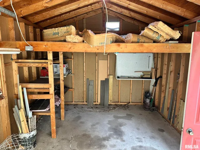 $132,500 | 13 Melrose Lane, Lewistown, IL 61542