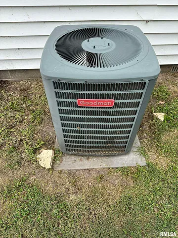 $132,500 | 13 Melrose Lane, Lewistown, IL 61542