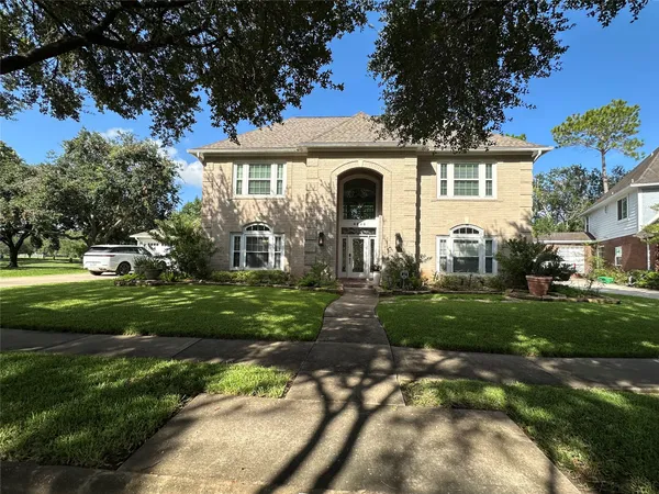 $3,600 | 4634 Grand Cayman Drive, Sugar Land, TX 77479