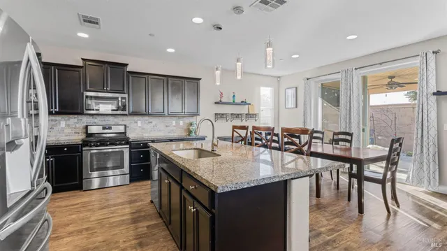 $710,000 | 626 Sitka Drive, Vacaville, CA 95687