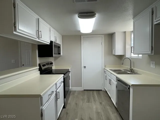 $149,900 | 5385 Shake Court, Unit 203, Las Vegas, NV 89122