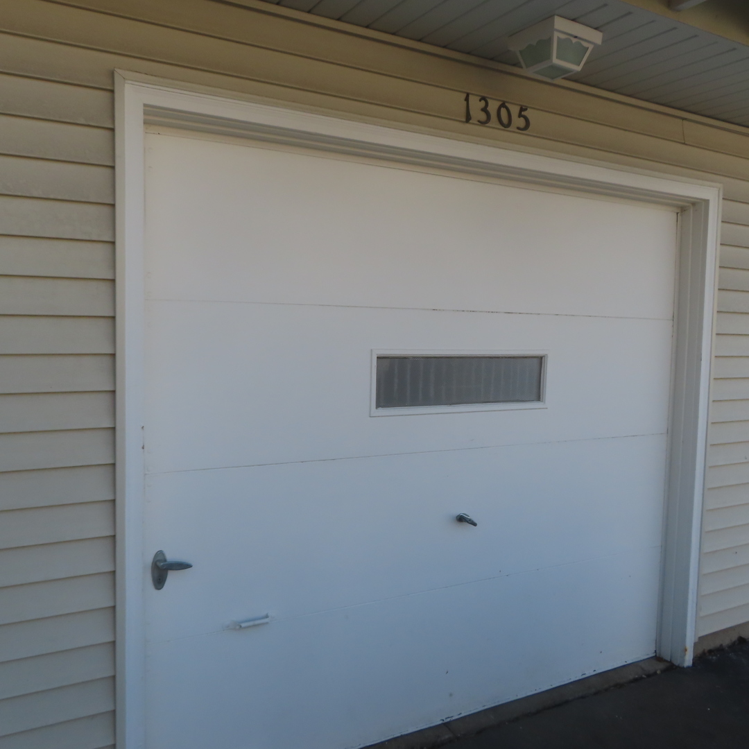 1305 Wakeby Lane, Unit 1305 Schaumburg, IL 60193 - Photo 17 of 19