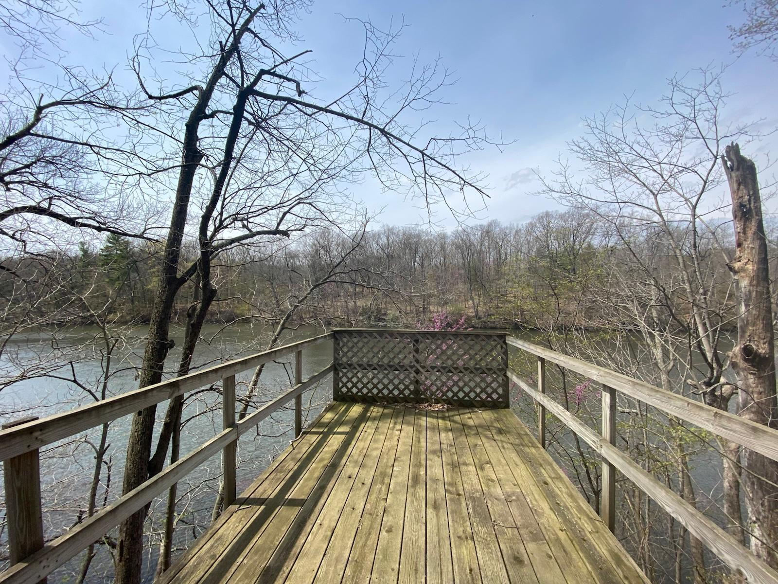 VL Bridge Rd view from dock