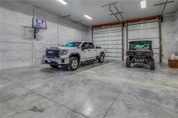 $785,000 | 34536 West 231st Street, Edgerton, KS 66021