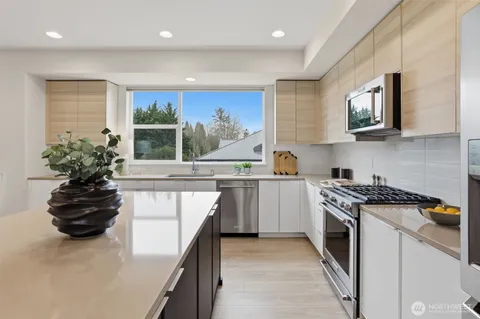 $839,000 | 31828 Valley Vista Street, Carnation, WA 98014