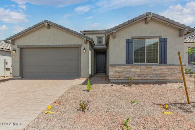 $2,850 | 8529 South 67th Drive, Laveen, AZ 85339