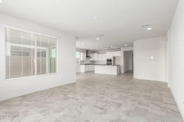 $2,825 | 8529 South 67th Drive, Laveen, AZ 85339