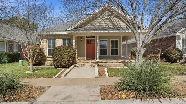 $2,400 | 1623 Hanz Drive, New Braunfels, TX 78130