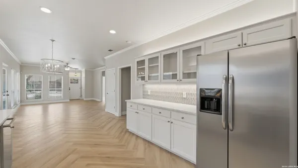 $2,400 | 1623 Hanz Drive, New Braunfels, TX 78130