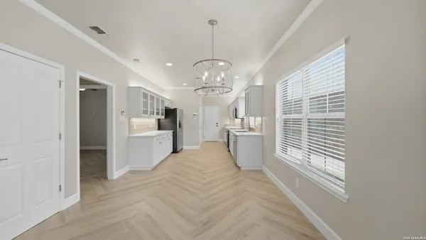 $2,400 | 1623 Hanz Drive, New Braunfels, TX 78130