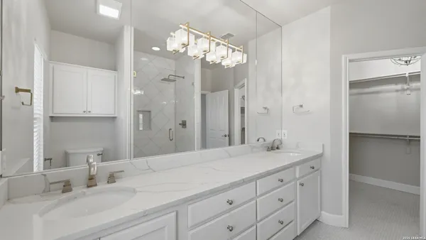 $2,400 | 1623 Hanz Drive, New Braunfels, TX 78130