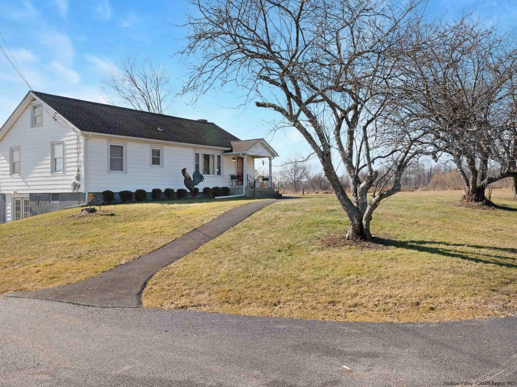 251 Birch Road Wallkill, NY 12589 - Photo 5 of 34 Photo 5